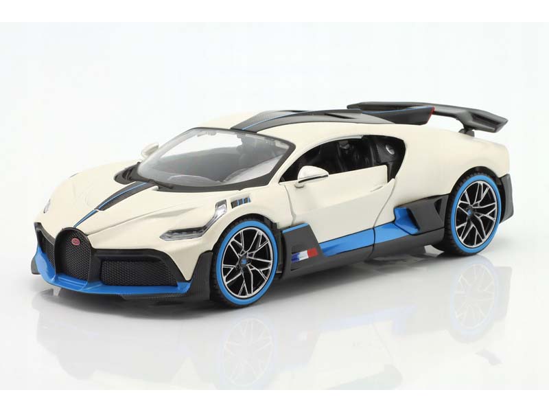 Bugatti Divo - Satin White (Special Edition) Diecast 1:24 Scale Model - Maisto 31526WH