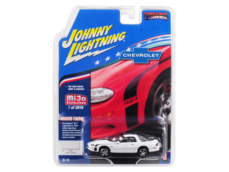 2002 Chevrolet Camaro ZL1 427 White (Muscle Cars USA) Diecast 1:64 Model Car - Johnny Lightning JLCP7139