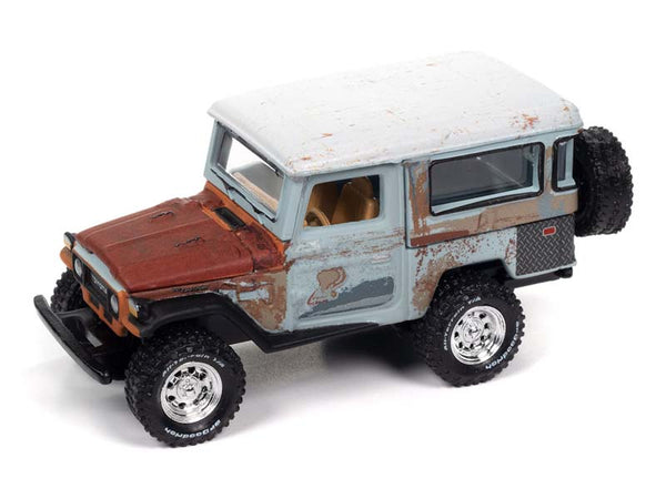 PRE-ORDER 1980 Toyota land Cruiser Weathered Patina (Mijo Exclusives)  Diecast 1:64 Scale Model - Johnny Lightning JLCP7463