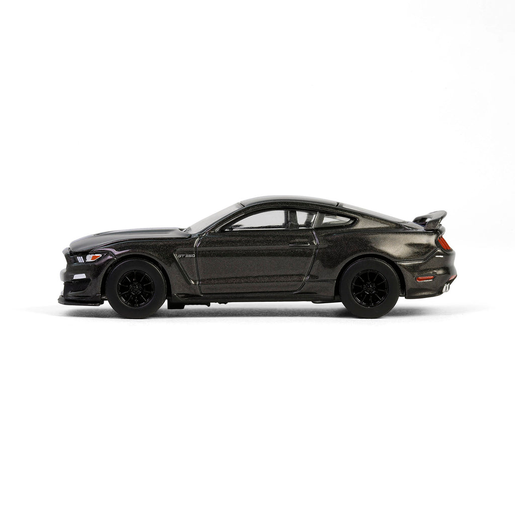 CHROME CHASE 2017 Ford Mustang Shelby GT350 - Magnetic w/ Blue Stripes (GreenLight Muscle Series 29) Diecast 1:64 Scale Model - Greenlight 13360F