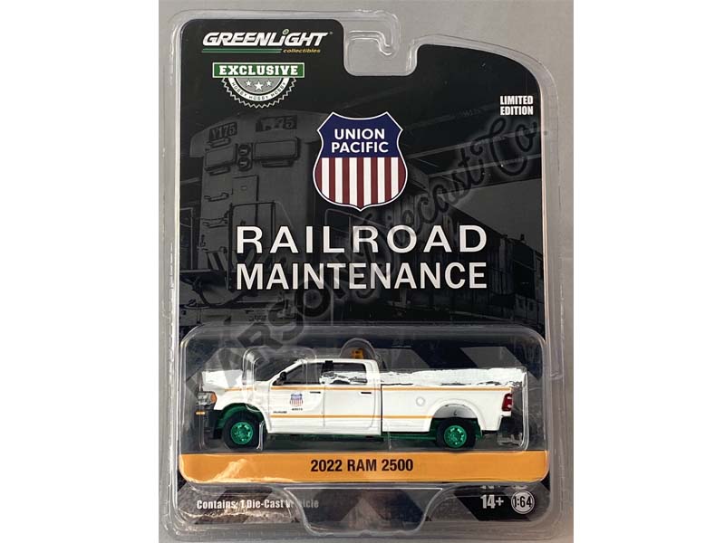 CHASE 2022 Ram 2500 - Union Pacific Railroad Maintenance Truck (Hobby Exclusive) Diecast 1:64 Scale Model - Greenlight 30387