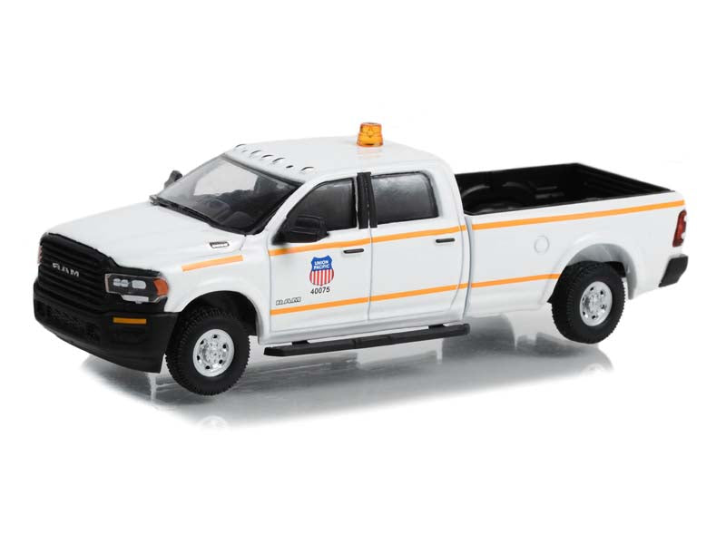 2022 Ram 2500 - Union Pacific Railroad Maintenance Truck - (Hobby Exclusive) Diecast 1:64 Scale Model - Greenlight 30387