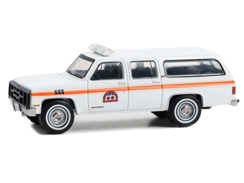 PRE-ORDER 1991 GMC Suburban - NYC EMS First Responders (Hobby Exclusive) Diecast 1:64 Scale Model - Greenlight 30446