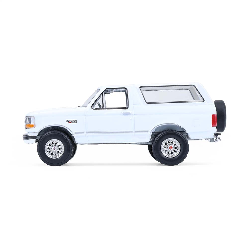 GREEN CHROME CHASE 1993 Ford Bronco XLT Oxford White Diecast 1:64 Scale Model - Greenlight 30452