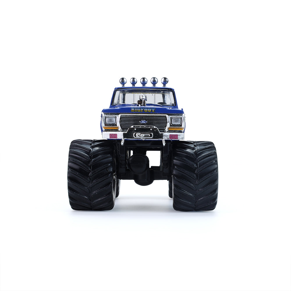 PRE-ORDER 1979 Ford F-250 Monster Truck w/ 1:18 Bob Chandler Standing Figure (Kings of Crunch - Bigfoot #1) Diecast 1:64 Scale Model - Greenlight 30544