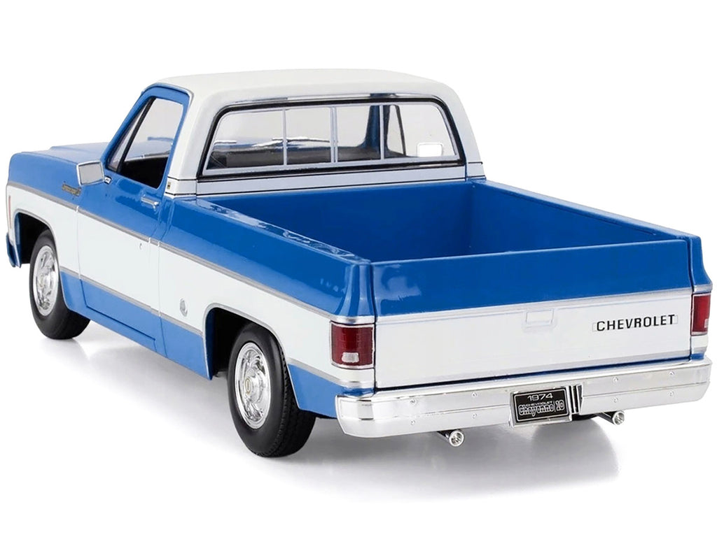 1974 Chevrolet C10 Cheyenne Super – Blue White Two Tone Diecast 1:18 Scale Model - Maisto 31467BL