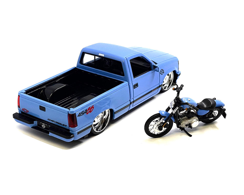 1993 シボレー 454SS & 2007 XL 1200Nナイトスターブルー 1993 Chevrolet 454SS Pick-Up & 2007 XL 1200N Nightster Harley