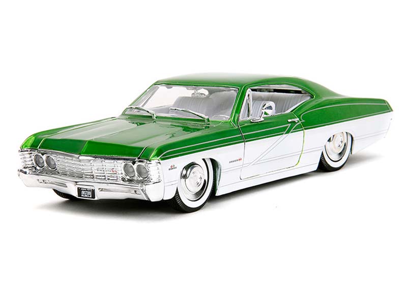 1967 Chevrolet Impala SS – Candy Green and White (Bigtime Muscle) Diecast 1:24 Scale Model - Jada 35025