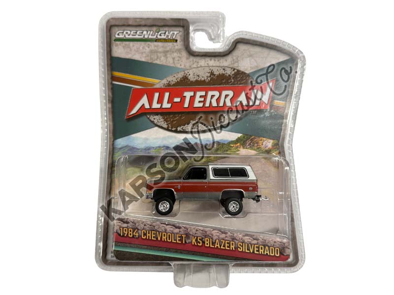 RAW CHASE 1984 Chevrolet K5 Blazer Silverado Lifted - Frost White & Apple Red (All-Terrain Series 16) Diecast 1:64 Scale Model - Greenlight 35290E