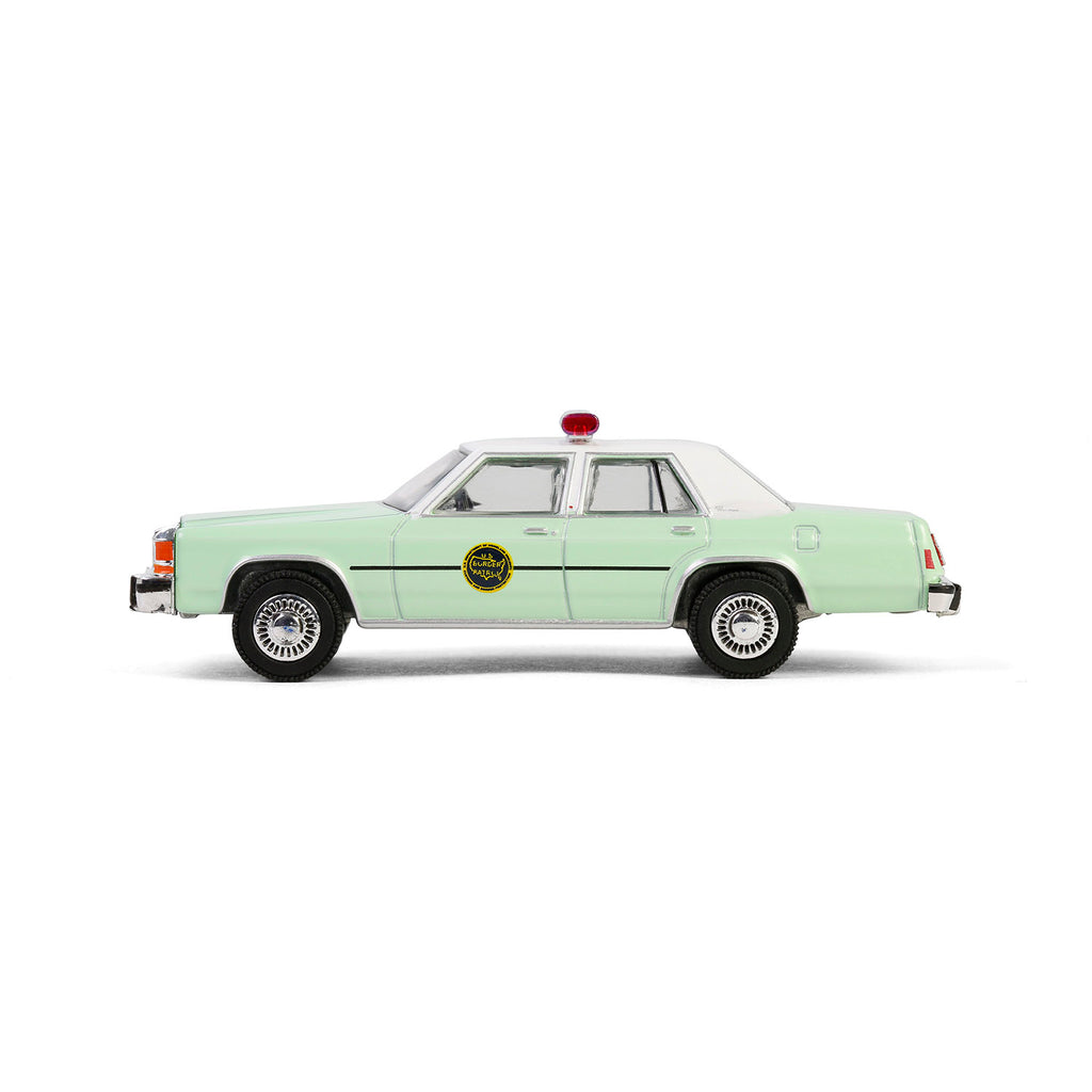 RAW CHASE 1983 Ford LTD Crown Victoria (Hot Pursuit Special Edition - U.S. Customs and Border Patrol) Diecast 1:64 Scale Model - Greenlight 43035B