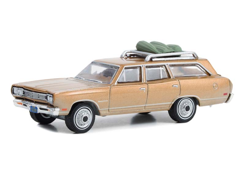 1969 Plymouth Satellite Station Wagon w/ Camping Equipment- The Brady Bunch (Hollywood Series 39) Diecast 1:64 Scale Model - Greenlight 44990A