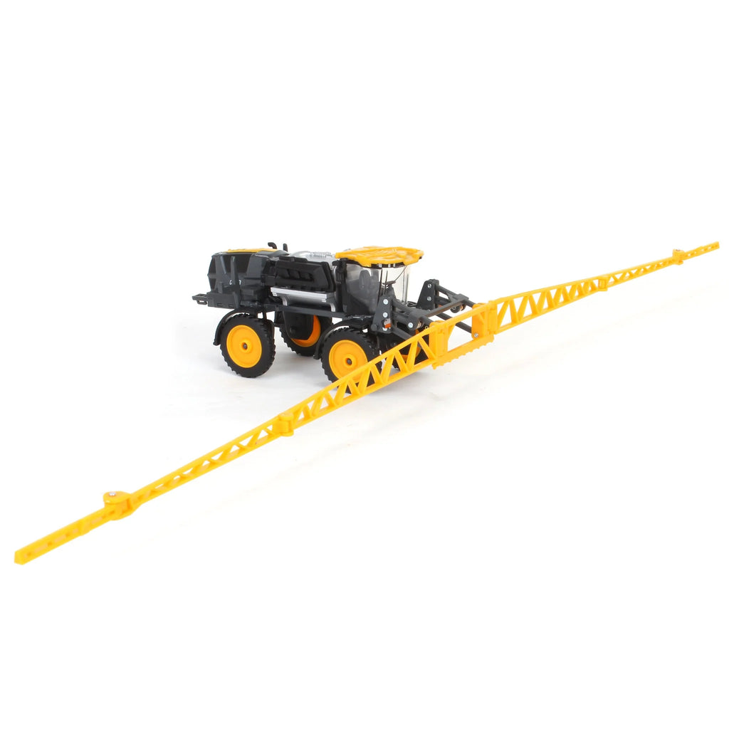 John Deere Semi w/ Lowboy Trailer & Hagie STS12 Sprayer Diecast 1:64 Scale Models - ERTL 45928