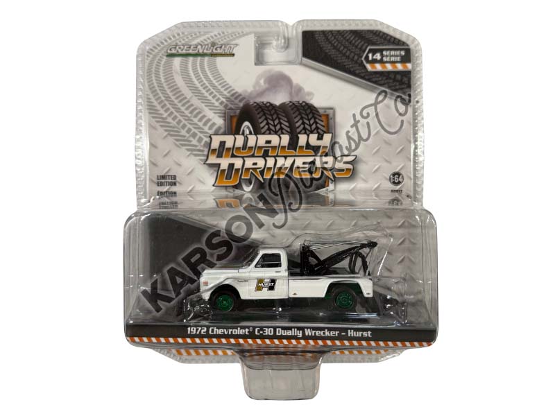 CHASE 1972 Chevrolet C-30 Dually Wrecker – Hurst (Dually Drivers Series 14) Diecast 1:64 Scale Model - Greenlight 46140A