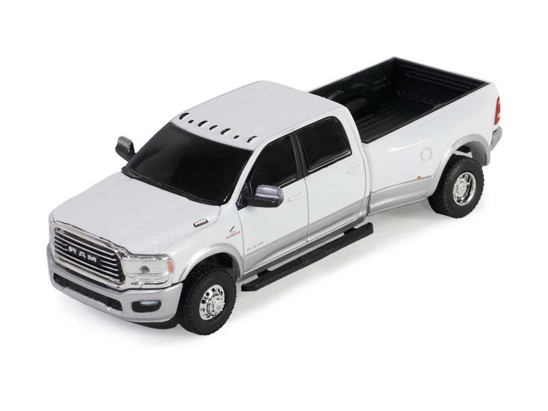 PRE-ORDER 2020 Ram 3500 Laramie Dually – Bright White and Billet Silver (Dually Drivers Series 14) Diecast 1:64 Scale Model - Greenlight 46140E