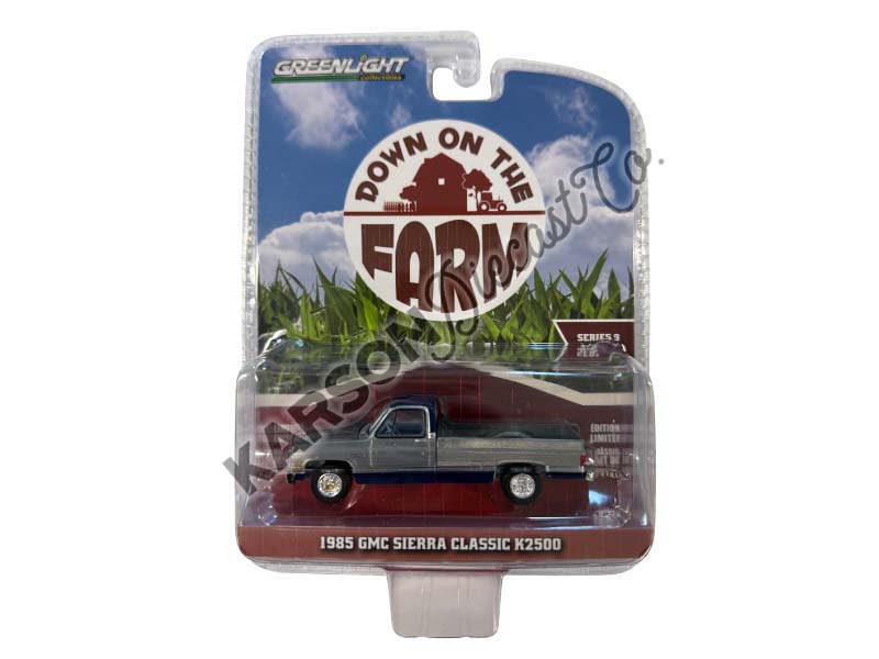 RAW CHASE 1985 GMC Sierra Classic K2500 – Silver & Midnight Blue (Down on the Farm Series 9) Diecast 1:64 Scale Model - Greenlight 48090D