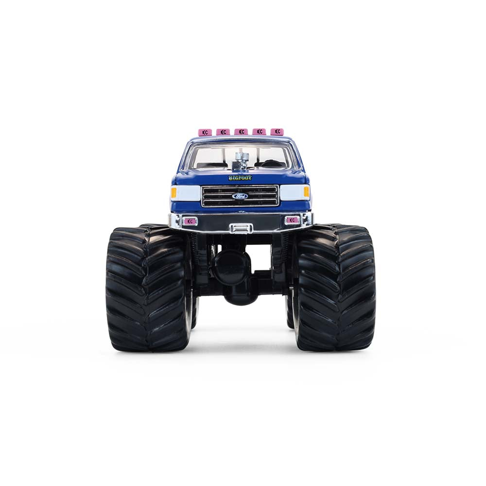 CHROME CHASE 1990 Ford F-350 Bigfoot #4 Monster Truck (Kings of Crunch Series 16) Diecast 1:64 Scale Model - Greenlight 49160D