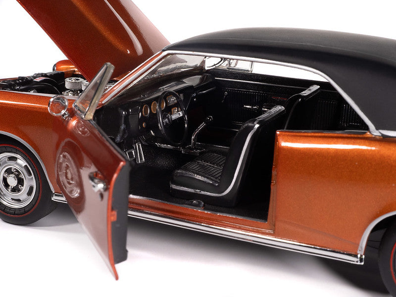 1966 Pontiac GTO Hardtop Hemmings Muscle Machines Diecast 1:18 Scale Models - Auto World AMM1346