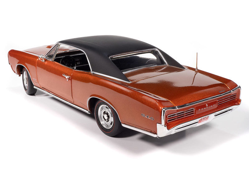 1966 Pontiac GTO Hardtop Hemmings Muscle Machines Diecast 1:18 Scale Models - Auto World AMM1346
