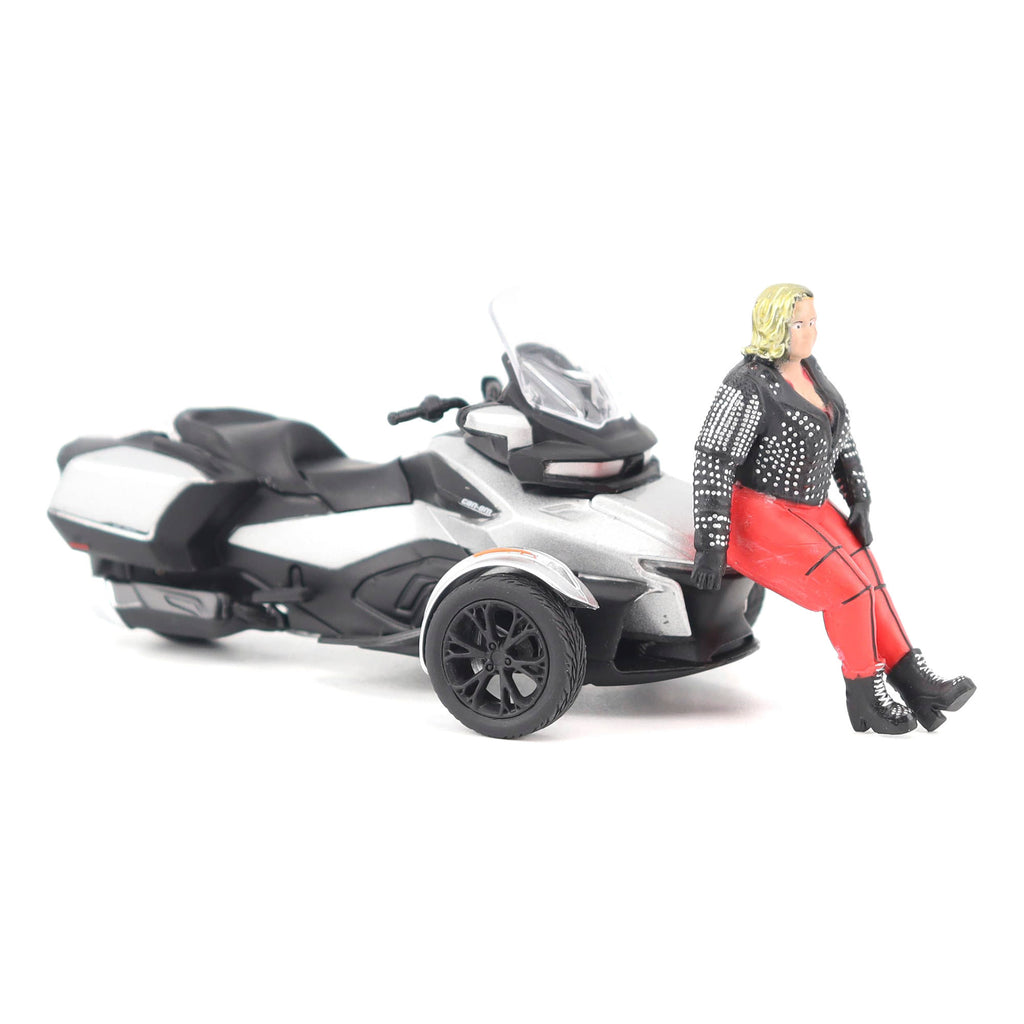 Can-Am Spyder RT Hyper Silver Diecast 1:32 Scale Model - Diecast Masters 60016