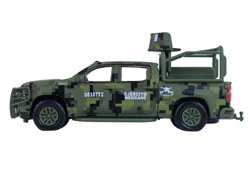 PRE-ORDER 2021 Chevrolet Silverado LT Trail Boss Z71 - Mexican Military (Battalion 64 Series 6) Diecast 1:64 Scale Model - Greenlight 61060F