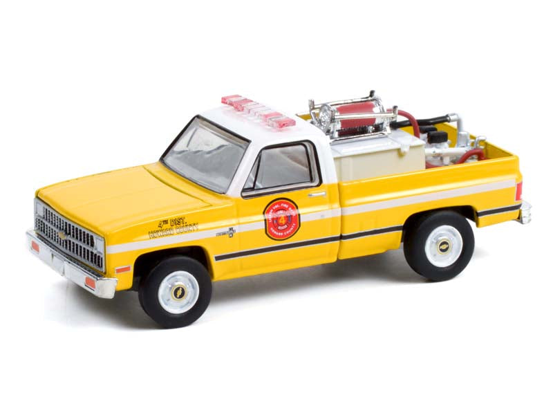 CHASE 1981 Chevrolet K20 Scottsdale - Lisbon Volunteer Fire Department Maryland (Fire & Rescue) Series 2 Diecast 1:64 Model - Greenlight 67020B