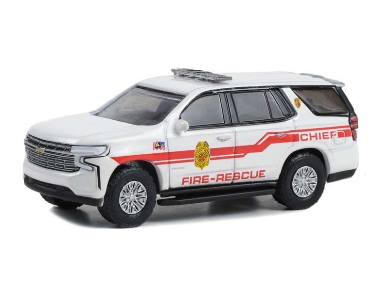CHASE 2021 Chevrolet Tahoe - Mastic Beach Fire-Rescue Chief Long Island New York (Fire & Rescue Series 4) Diecast 1:64 Scale Model - Greenlight 67050F