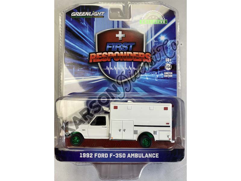 CHASE 1992 Ford F-350 Ambulance - First Responders (Hobby Exclusive) Diecast 1:64 Scale Model - Greenlight 67061