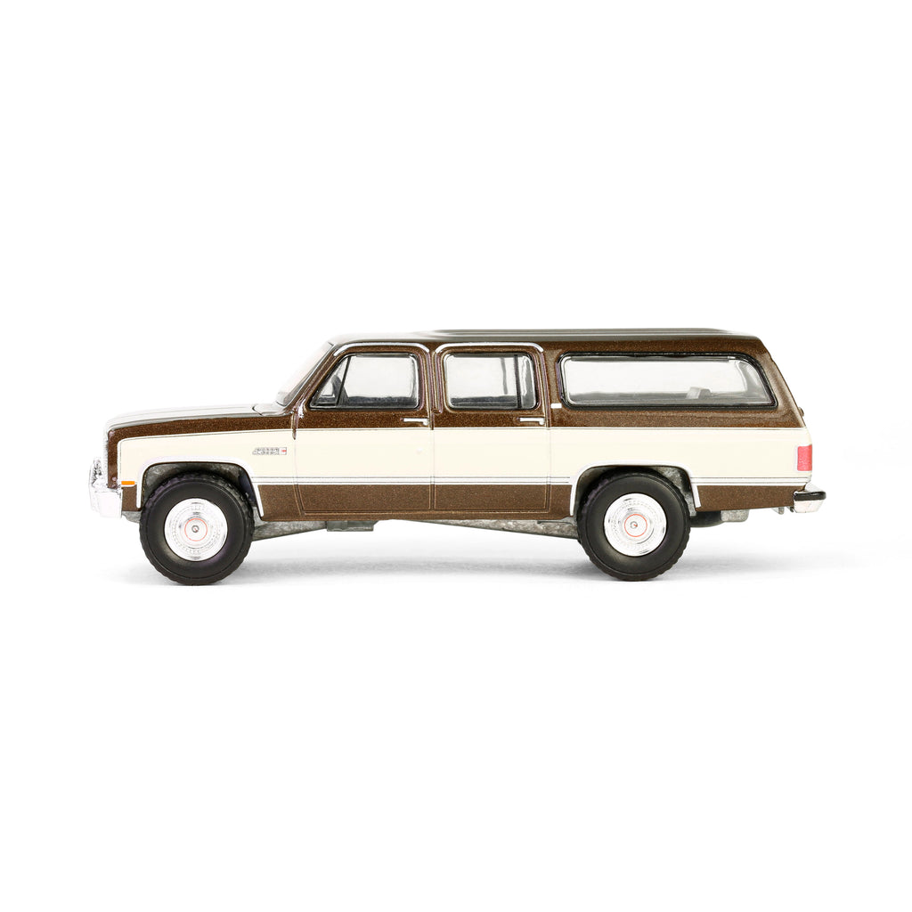 RAW CHASE 1986 GMC Suburban - Indian Bronze and Doeskin Tan (Showroom Floor Series 6) Diecast 1:64 Scale Model - Greenlight 68060E