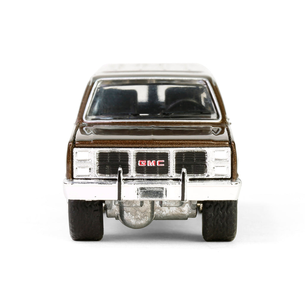 RAW CHASE 1986 GMC Suburban - Indian Bronze and Doeskin Tan (Showroom Floor Series 6) Diecast 1:64 Scale Model - Greenlight 68060E