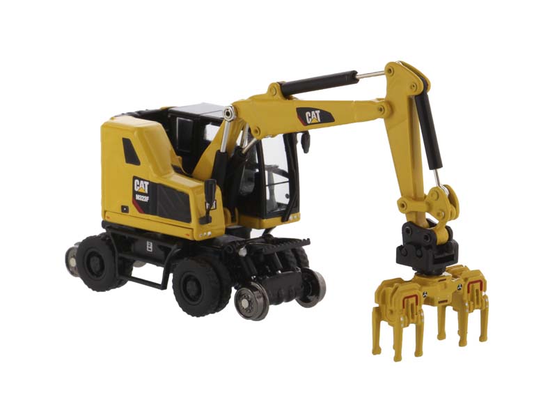CAT Caterpillar M323F Railroad Wheeled Excavator w/ 3 Accessories (HO Scale Series) 1:87 Scale Model - Diecast Masters 85612