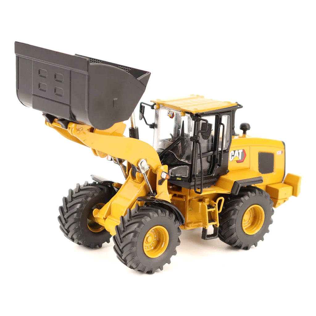 CAT Caterpillar 938 Wheel Loader Diecast 1:50 Scale Model - Diecast Masters 85782