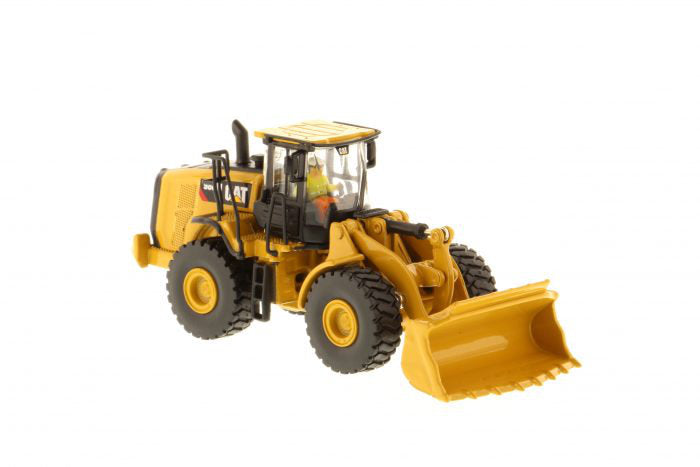 CAT Caterpillar 966M Wheel Loader (High Line Series) - 1:87 HO Scale Model - Diecast Masters 85948