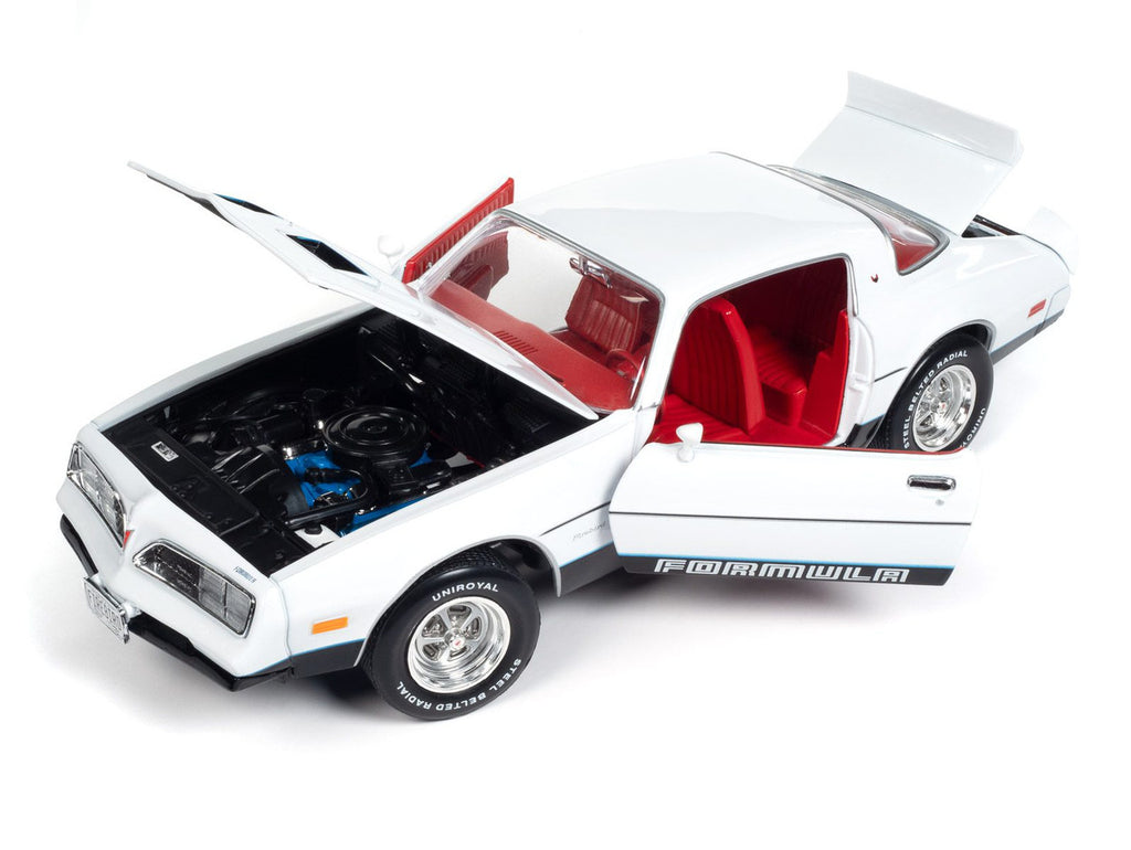 1977 Pontiac Firebird Formula - White Diecast 1:18 Scale Model - Auto World AMM1318
