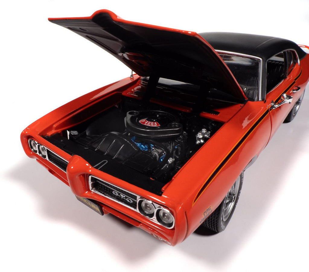 1969 Pontiac GTO Judge - Carousel Red (Mecum Auctions) Diecast 1:18 Scale Model - Auto World AMM1351