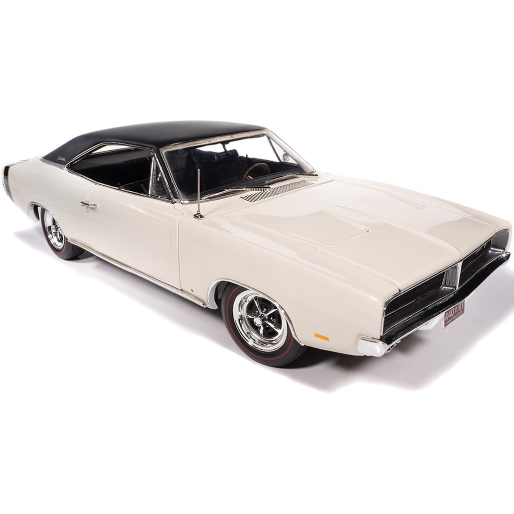 1969 Dodge Charger R/T - W1 White Diecast 1:18 Scale Model - Auto World AMM1352