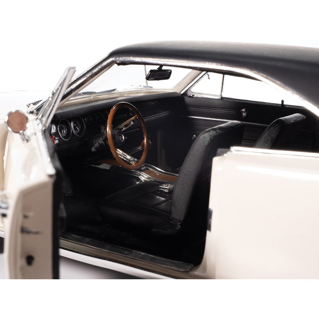1969 Dodge Charger R/T - W1 White Diecast 1:18 Scale Model - Auto World AMM1352