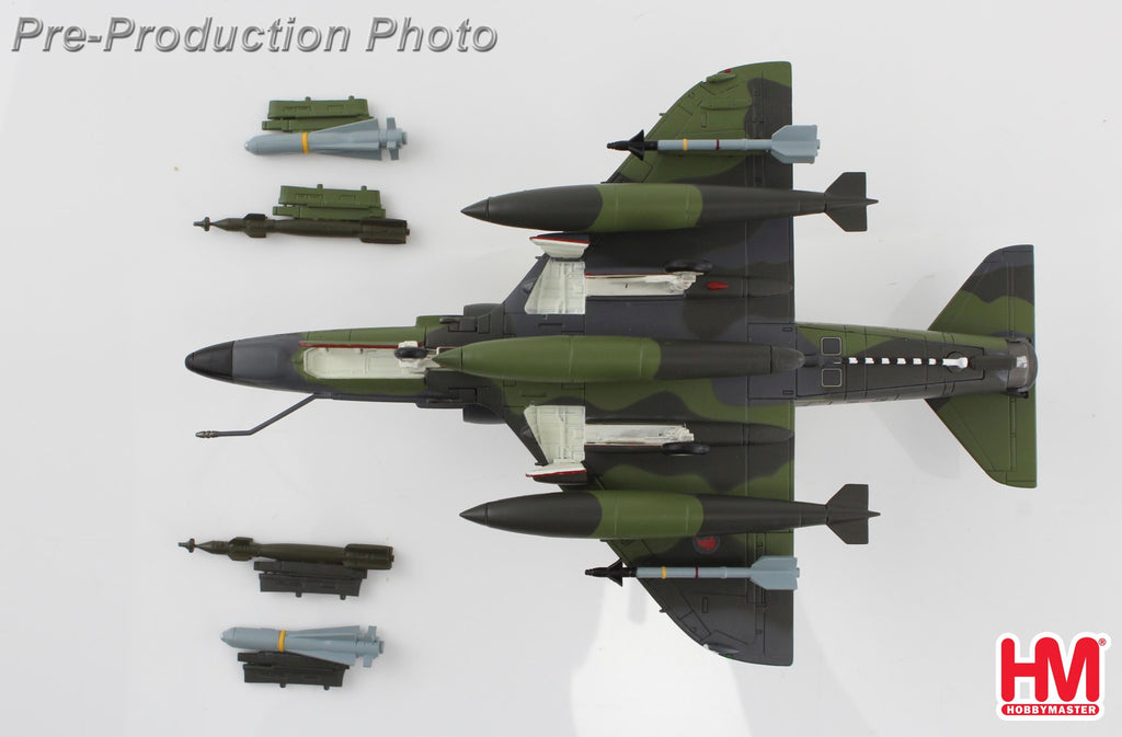 McDonnell-Douglas A-4K Lizard Scheme NZ6201, 2 Squadron - RNZAF New Zealand 1987 Diecast 1:72 Scale Model - Hobby Master HA1440