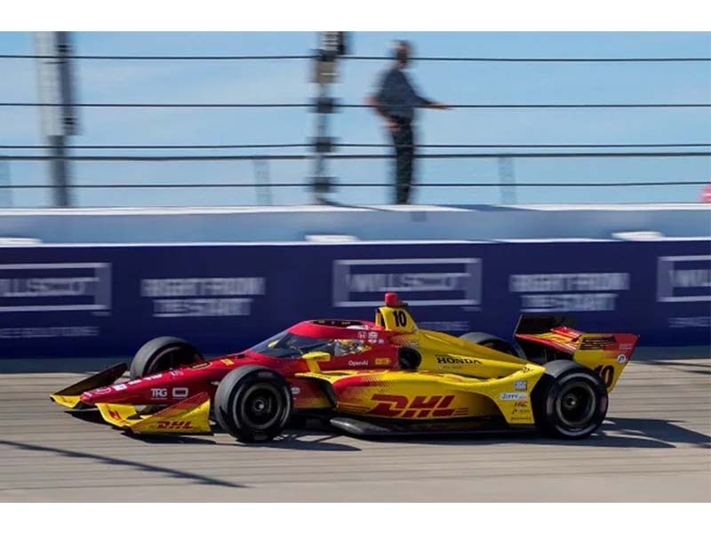 PRE-ORDER #10 Alex Palou / Chip Ganassi Racing DHL - 2025 Series Champion w/ Trading Card (2025 NTT INDYCAR Series) Diecast 1:64 Scale Model - IXO IND64033