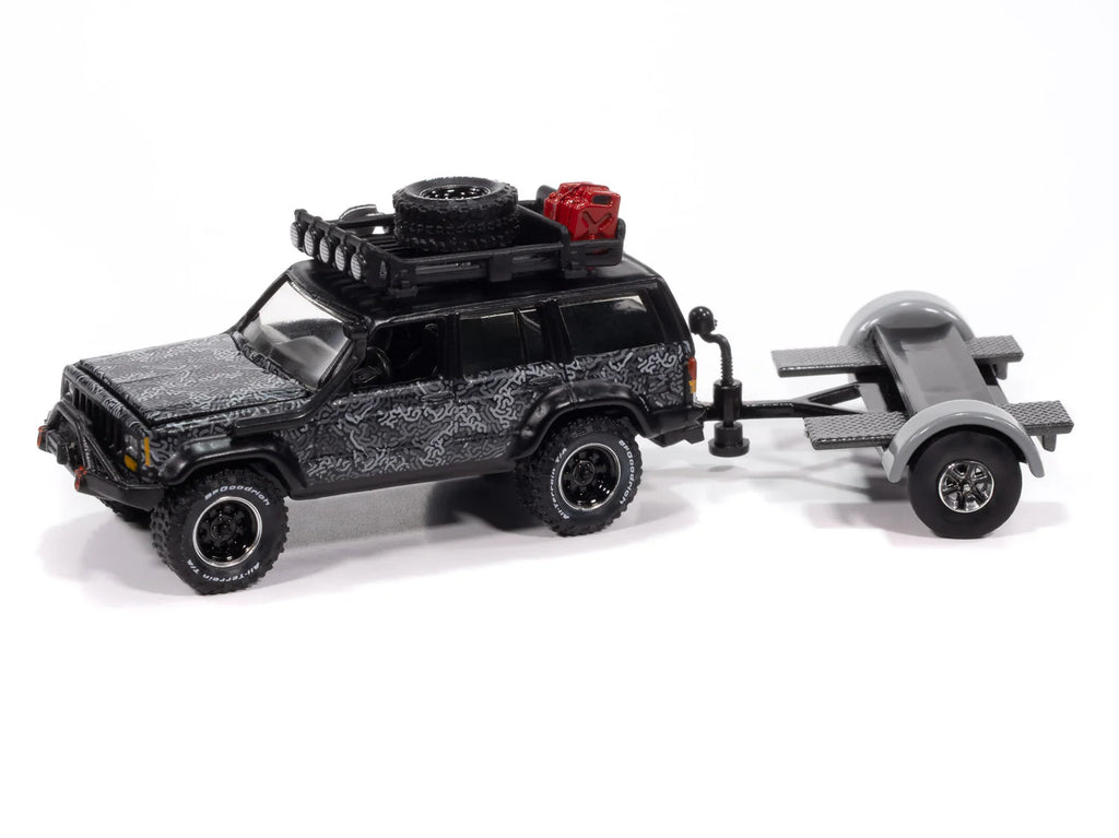 Jeep Cherokee XJ w/Tow Dolly (Tow and Go) Diecast 1:64 Scale Model - Johnny Lightning JLBT022