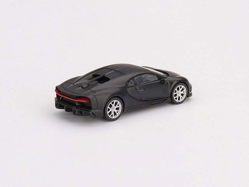CHASE Bugatti Chiron Super Sport - White (Mini GT) Diecast 1:64