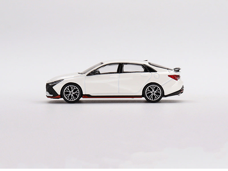 CHASE Hyundai Elantra N Ceramic White (Mini GT) Diecast 1:64 Model - True Scale Miniatures MGT00427