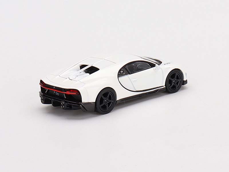 CHASE Bugatti Chiron Super Sport - White (Mini GT) Diecast 1:64 Scale Model - TSM MGT00440