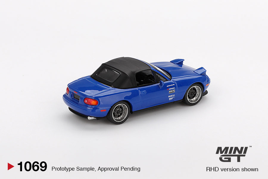 Mazda Miata MX-5 (NA) Tuned Version – Dark Blue Diecast 1:64 Scale Model - TSM MGT01069