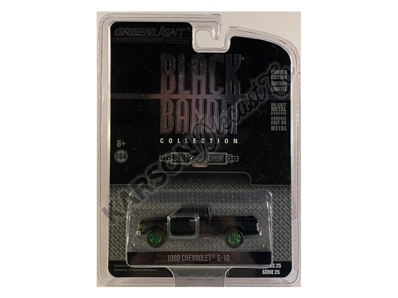 CHASE 1988 Chevrolet S-10 Extended Cab Pickup Truck "Black Bandit" Series 25 Diecast 1:64 Model Car - Greenlight 28070C
