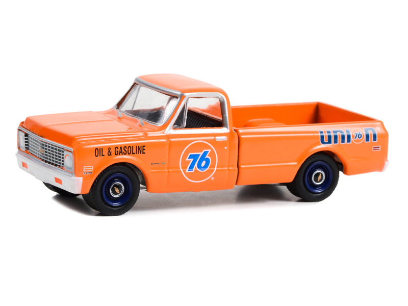 1972 Chevrolet C-10 - Union 76 Oil & Gasoline Celebrating 90 Years (Anniversary Collection Series 15) Diecast 1:64 Scale Model - Greenlight 28120C