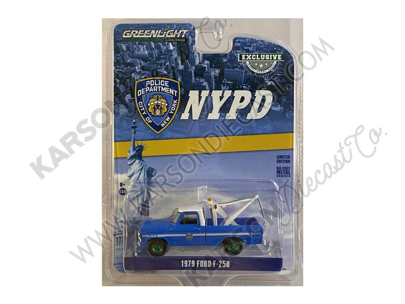 CHASE 1979 Ford F-250 Tow Truck w/ Drop-In Tow Hook Blue w/ White Top (NYPD) Diecast 1:64 Model - Greenlight 30224