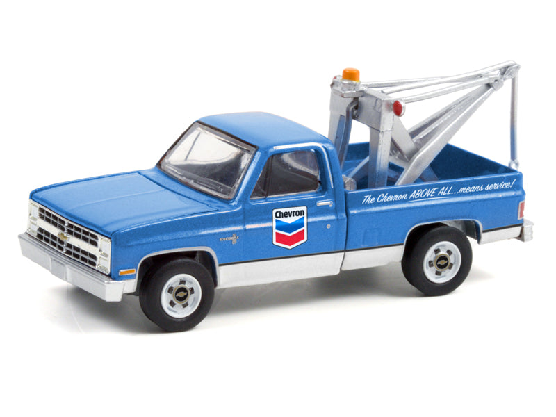 CHASE 1983 Chevrolet C20 Scottsdale w/ Drop-in Tow Hook (Blue Collar) Series 9 Diecast 1:64 Scale Model - Greenlight 35200D