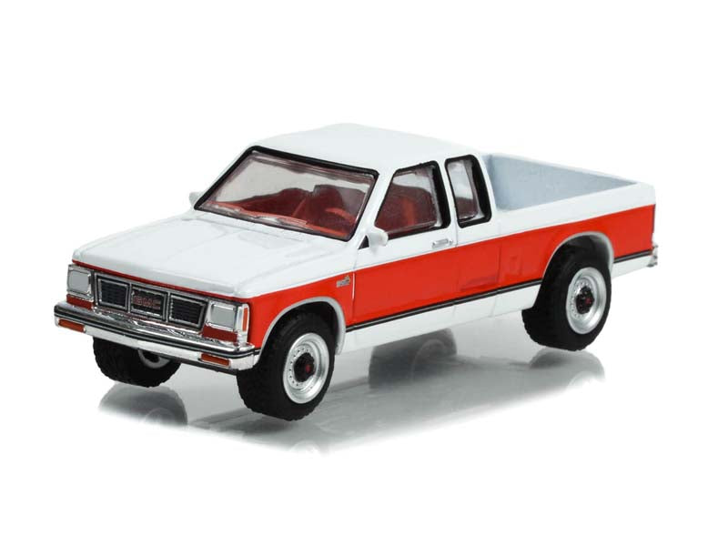 1984 GMC S-15 Sierra Classic 4x4 - Apple Red and Frost White (All-Terrain) Series 14 Diecast 1:64 Scale Model - Greenlight 35250B