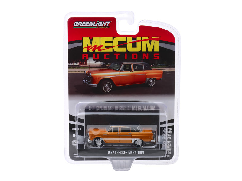 1972 Checker Marathon Gold Metallic w/ Black Top - Chicago 2018 (Mecum Auctions Series 4) Diecast 1:64 Scale Model - Greenlight 37190F