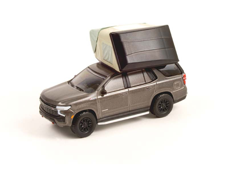 CHASE 2021 Chevrolet Tahoe Z71 w/ Modern Rooftop Tent (The Great Outdoors) Series 1 Diecast 1:64 Scale Model - Greenlight 38010E